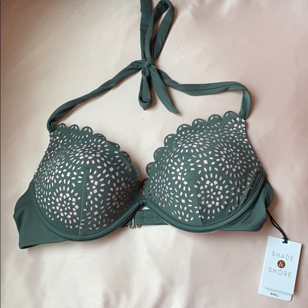 Bikini Top, never worn, Shell Push Up